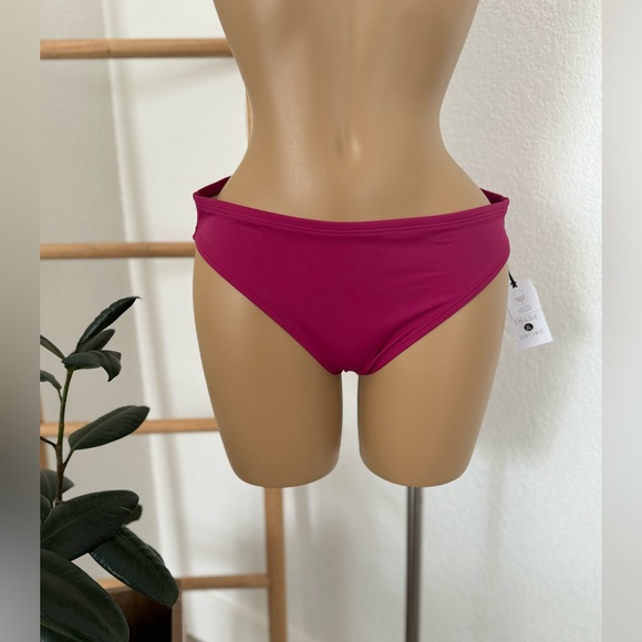 NWT Women's Low-Rise Medium Coverage Hipster
Bikini Bottom - Shade & Shore - Picture 5 of 6